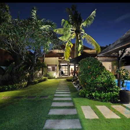 Villa Seminyak William 외부 사진